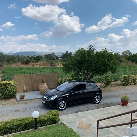 Lefkandi Family House Chalkís