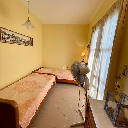 Nyaraló Lefkandi Family House