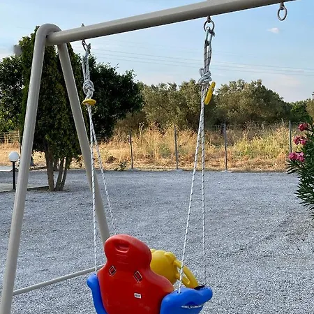 Nyaraló Lefkandi Family House