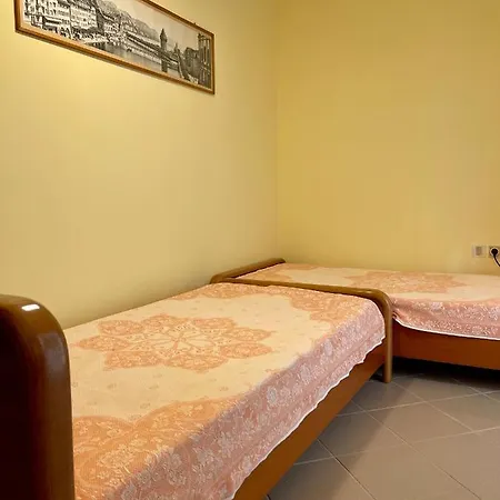 Lefkandi Family House *